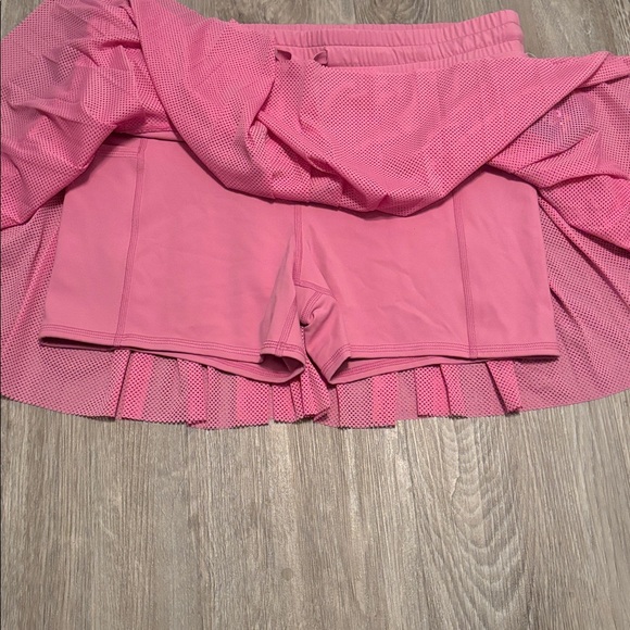 Pink pleated tennis skort - Picture 2 of 2